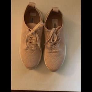 Women’s Steve Madden Pink Tennis Shoes